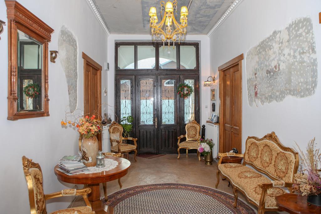 Il Piccolo Castello Busteni Buşteni Exterior foto