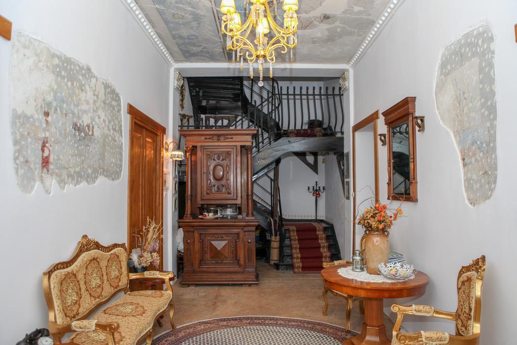 Il Piccolo Castello Busteni Buşteni Exterior foto
